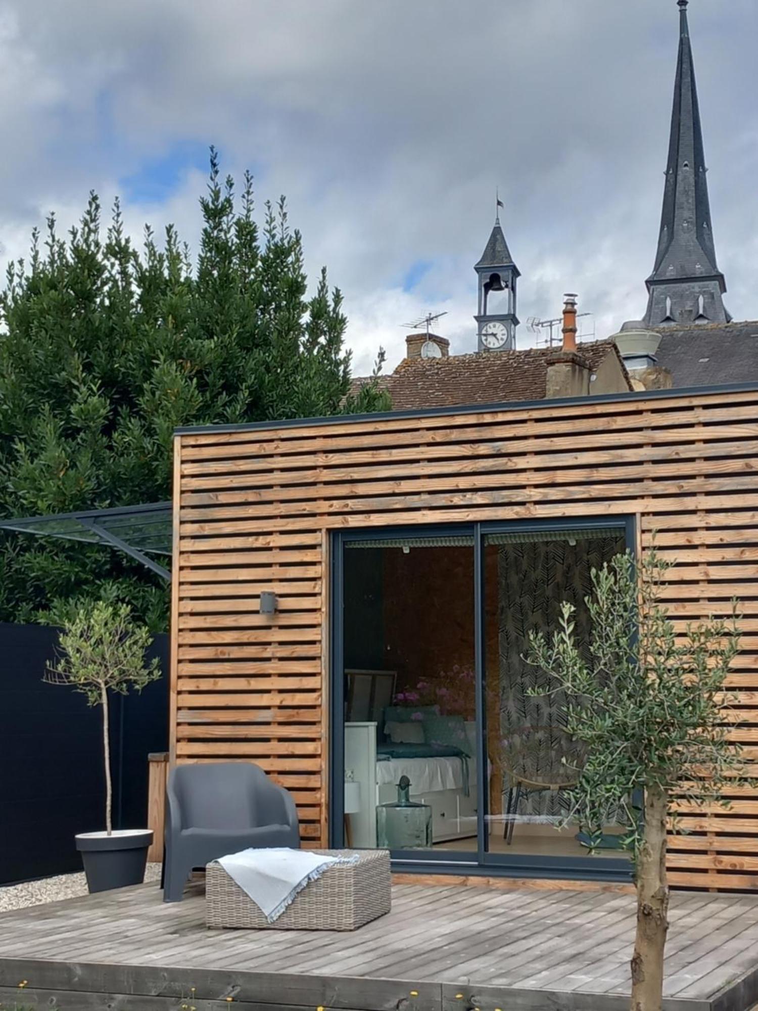Lodge Au Vent Savigne-l'Eveque Bagian luar foto