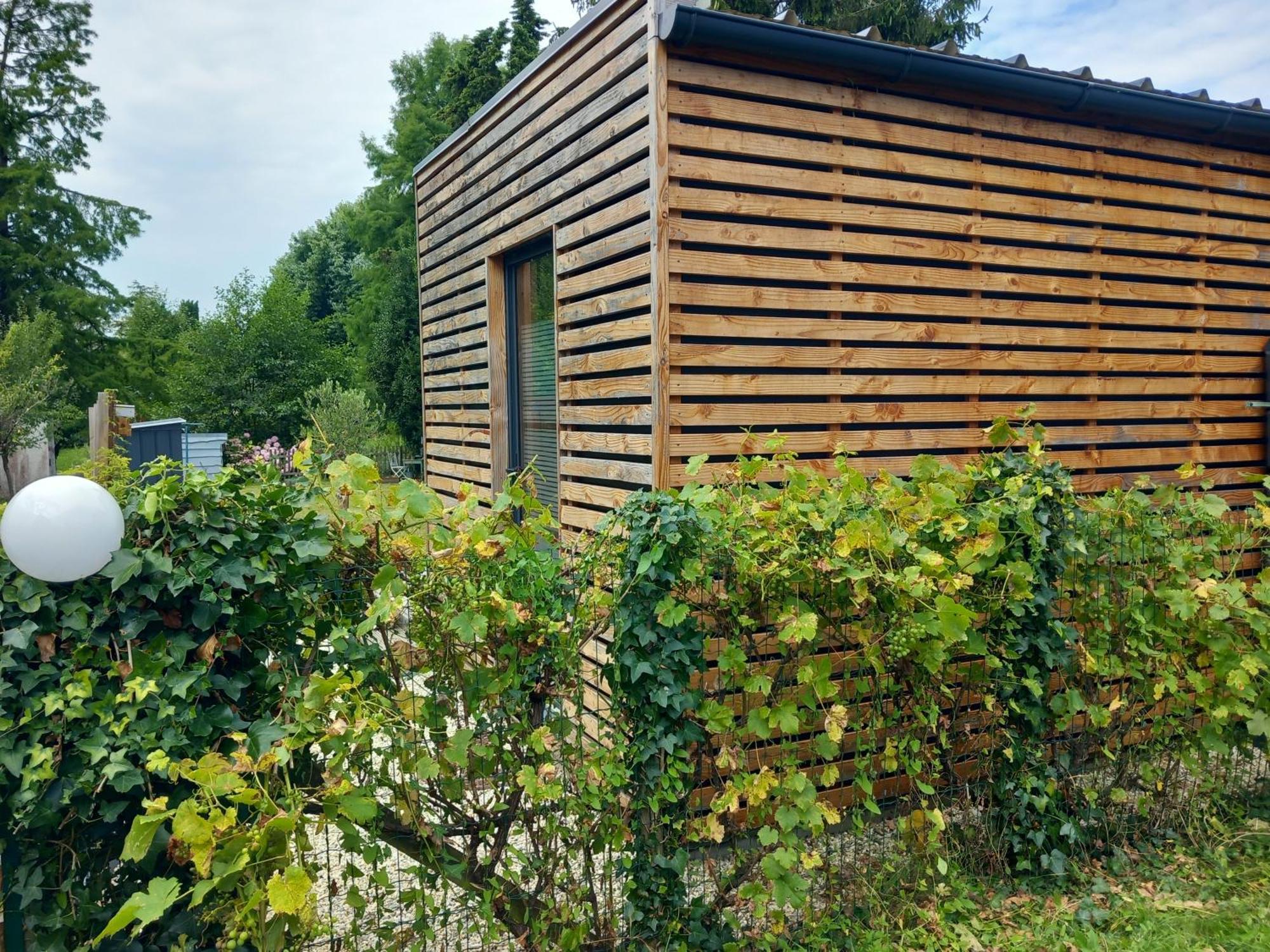 Lodge Au Vent Savigne-l'Eveque Bagian luar foto