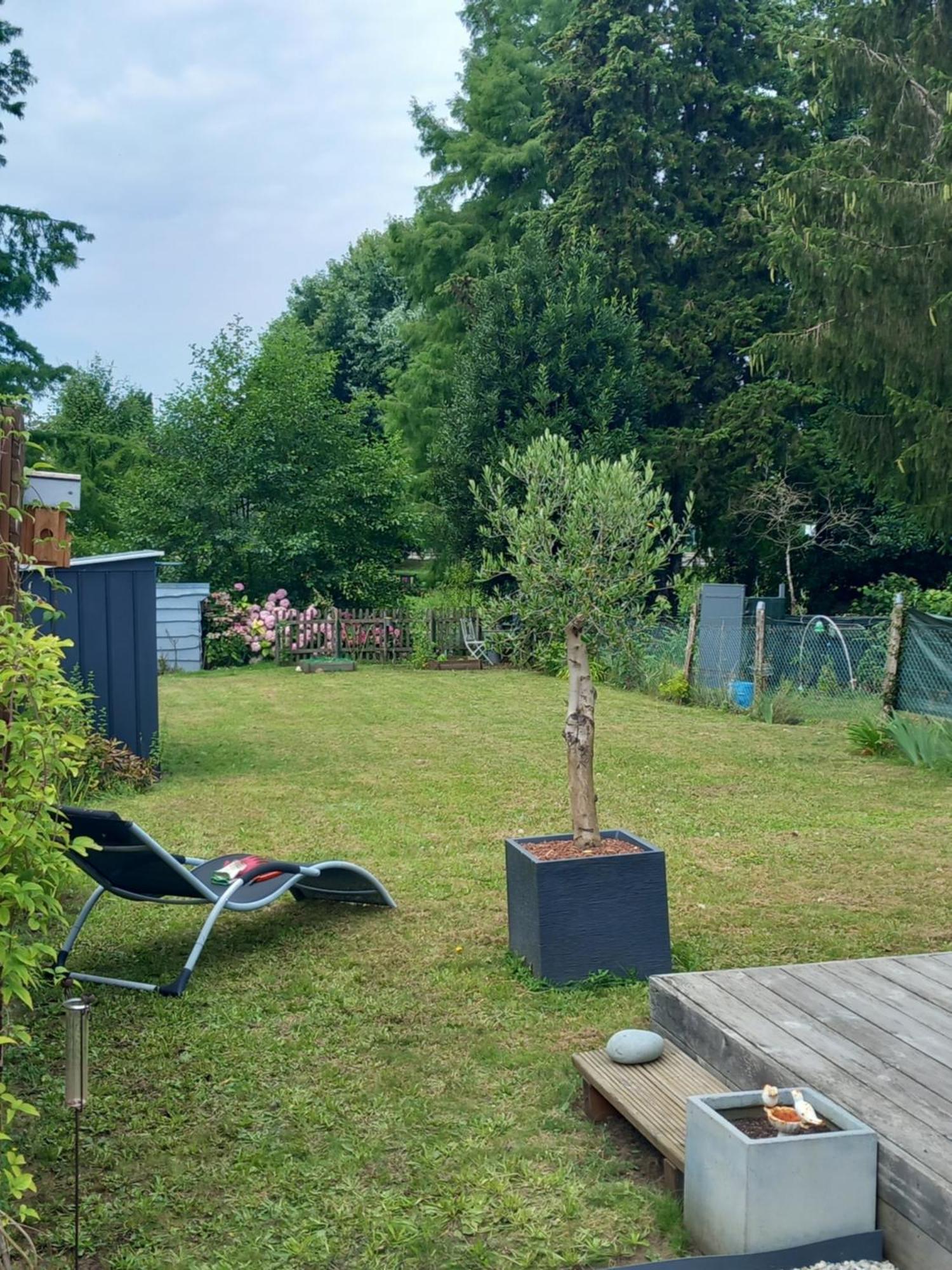 Lodge Au Vent Savigne-l'Eveque Bagian luar foto